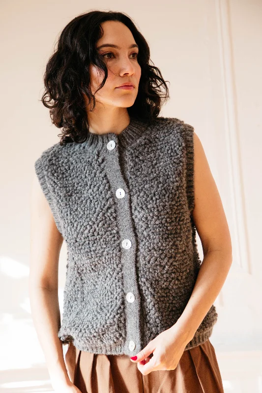 Cezar Loop Vest Sweater- Smoke